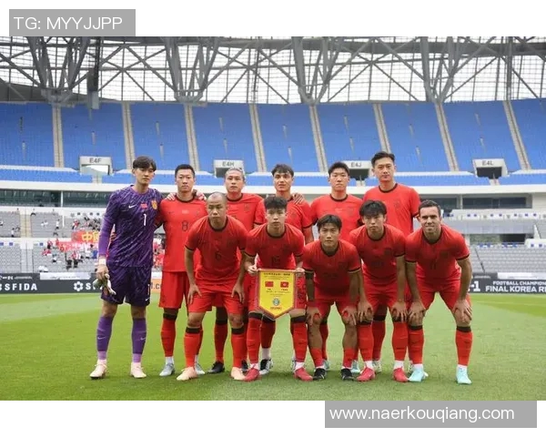 香港足球明星队荣获殊荣领奖盛况精彩瞬间回顾